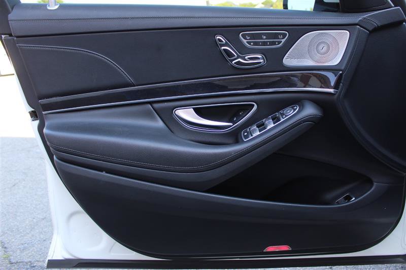 Used 2020 Mercedes-Benz S 450 Sedan image 11
