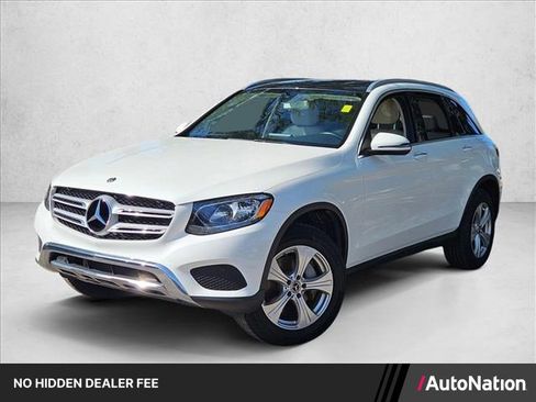 Used 2018 Mercedes-Benz GLC 300 4MATIC image 1