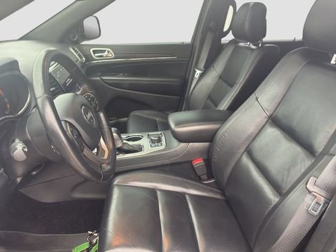 Used 2020 Jeep Grand Cherokee Limited AWD/4WD image 11