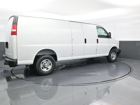New 2025 Chevrolet Express 2500 Extended w/ Driver Convenience Package RWD image 7