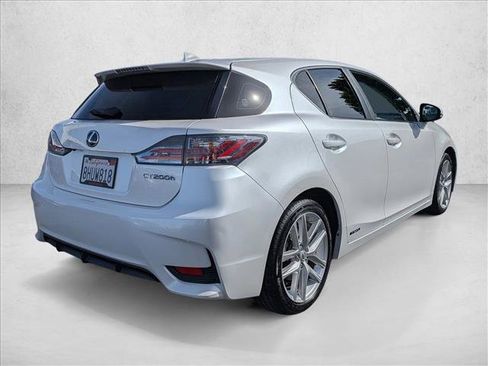 Used 2016 Lexus CT 200h w/ Navigation Package image 5