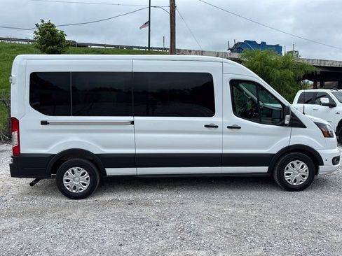 Used 2025 Ford Transit 350 XLT RWD image 2