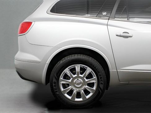 Used 2015 Buick Enclave Leather image 17