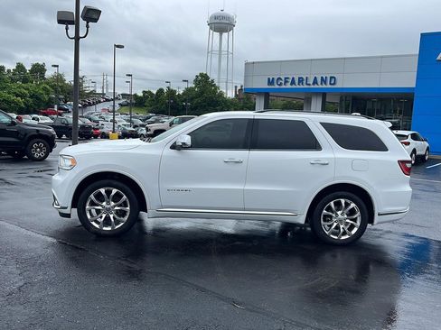 Used 2017 Dodge Durango Citadel w/ Premium Entertainment Group AWD/4WD image 2