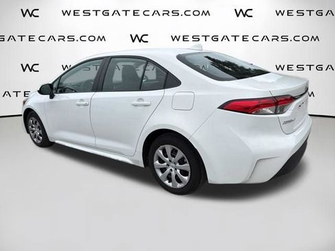 Used 2024 Toyota Corolla LE FWD image 11