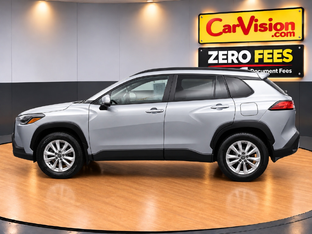 Used 2022 Toyota Corolla Cross LE AWD/4WD image 6
