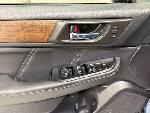 Used 2018 Subaru Outback 2.5i Limited w/ 50th Anniversary Edition AWD/4WD image 15