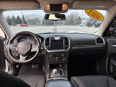 Used 2021 Chrysler 300 Touring w/ Sport Appearance Package image 11