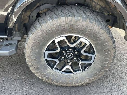 Used 2024 Ford Bronco Outer Banks AWD/4WD image 9
