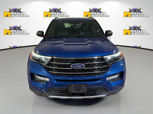 Used 2020 Ford Explorer XLT w/ Equipment Group 202A AWD/4WD image 2