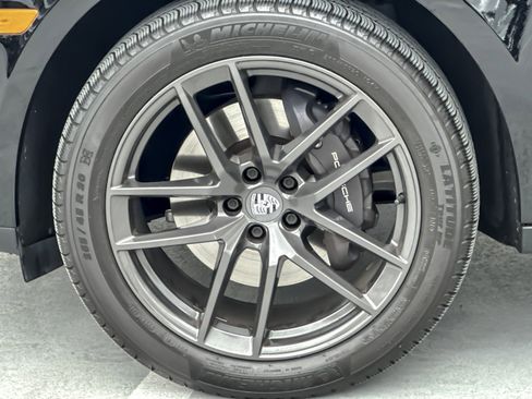 Certified 2023 Porsche Macan Turbo image 26