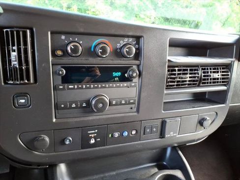 Used 2024 Chevrolet Express 3500 LT w/ LT Preferred Equipment Group RWD image 19