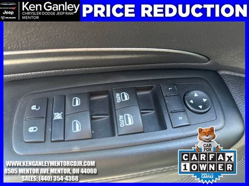 Certified 2024 Dodge Durango SXT w/ SXT Blacktop Group AWD/4WD image 13