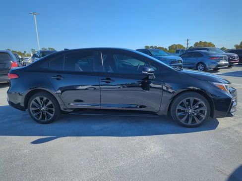 Used 2024 Toyota Corolla SE image 4