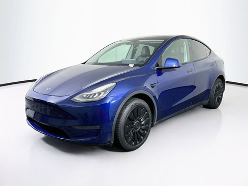 Used 2020 Tesla Model Y Long Range AWD/4WD image 3