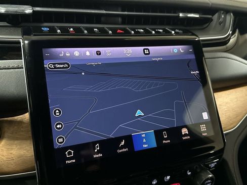 Used 2023 Jeep Grand Cherokee Summit image 15