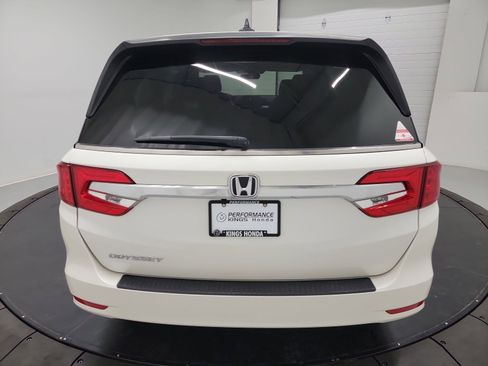 Used 2018 Honda Odyssey EX-L image 8
