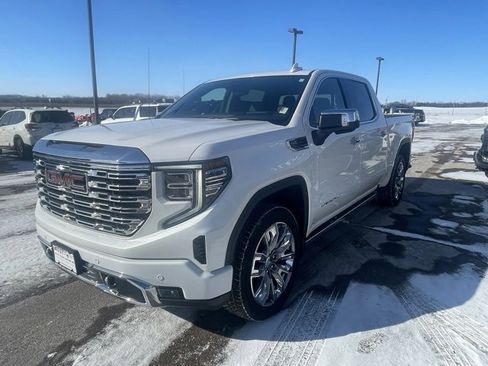 Used 2023 GMC Sierra 1500 Denali w/ Denali Reserve Package image 4