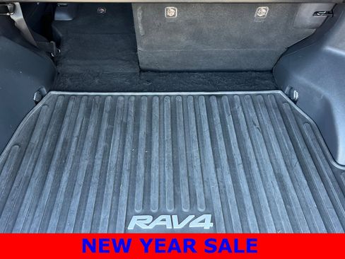 Used 2019 Toyota RAV4 XSE image 16