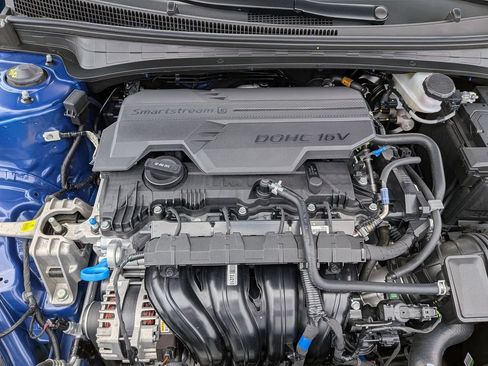 Certified 2026 Hyundai Elantra Limited FWD image 34