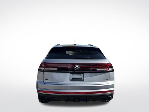 Used 2025 Volkswagen Atlas Cross Sport SEL R-Line AWD/4WD image 6