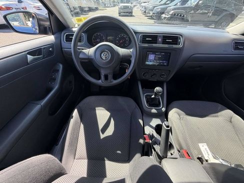Used 2014 Volkswagen Jetta S FWD image 19