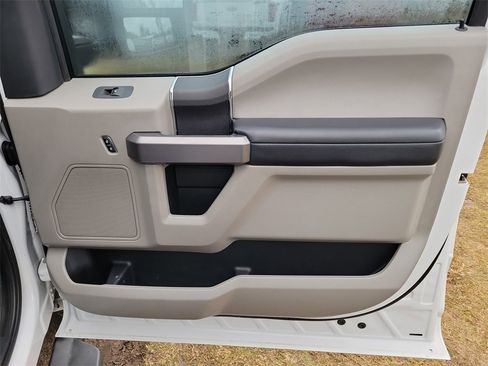 Used 2019 Ford F350 XLT image 33