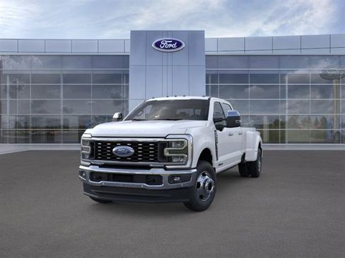 New 2026 Ford F350 4x4 Crew Cab DRW Super Duty image 2