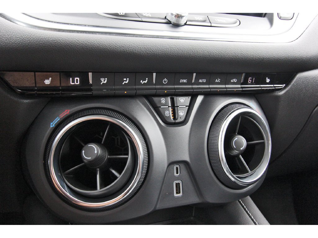 Used 2024 Chevrolet Blazer LT w/ Convenience Package FWD image 23