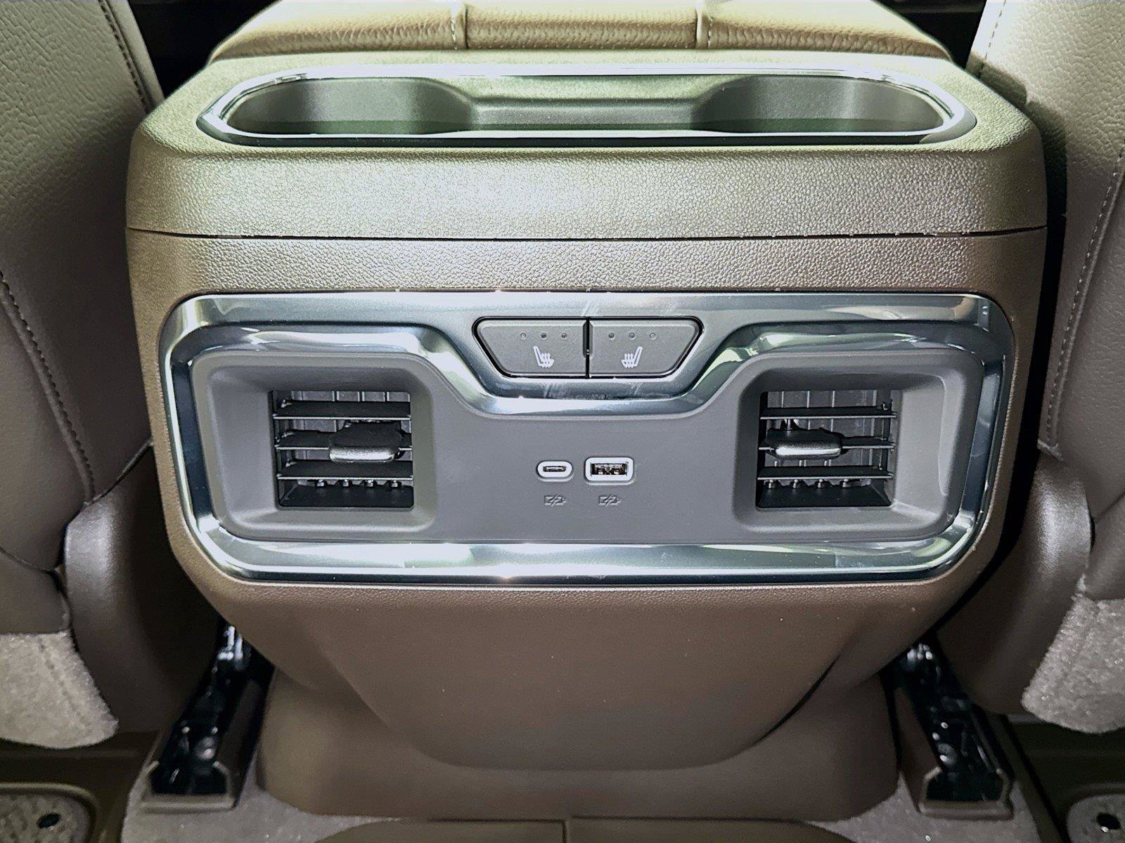 Used 2026 GMC Sierra 1500 Denali w/ Technology Package AWD/4WD image 14