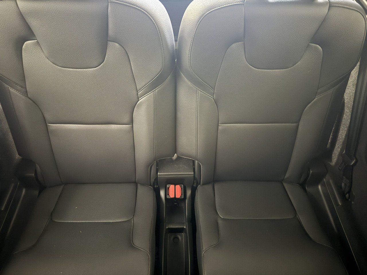 Used 2024 Volvo XC90 B6 Plus AWD/4WD image 15