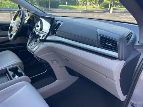 Used 2018 Honda Odyssey EX-L image 23
