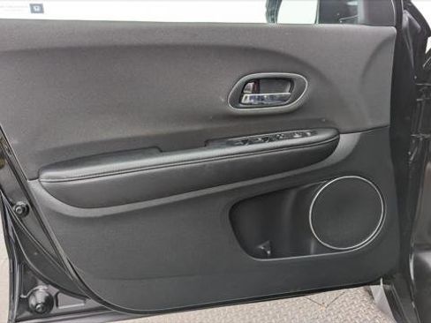 Used 2022 Honda HR-V EX image 13