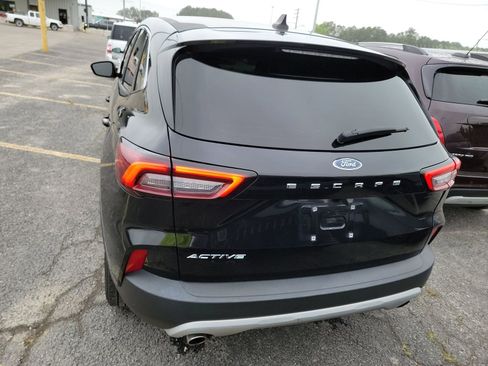 Used 2023 Ford Escape Active FWD image 7