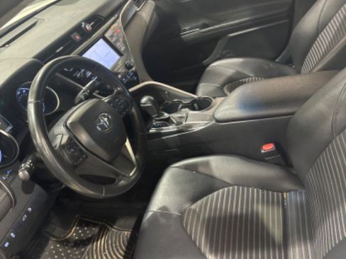 Used 2018 Toyota Camry SE image 10
