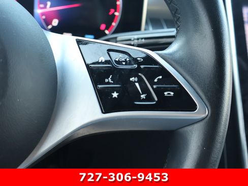 Used 2023 Mercedes-Benz GLC 300 4MATIC w/ Exclusive Trim Package image 24