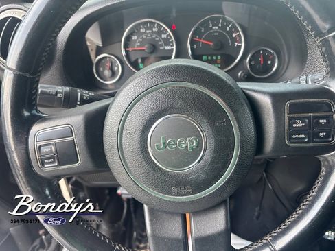 Used 2011 Jeep Wrangler Unlimited Sport AWD/4WD image 9