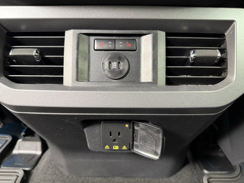 Used 2025 Ford F350 Lariat w/ Lariat Ultimate Package image 26