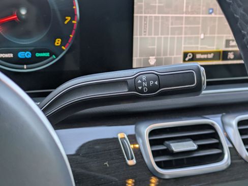 Used 2022 Mercedes-Benz GLS 450 4MATIC image 25