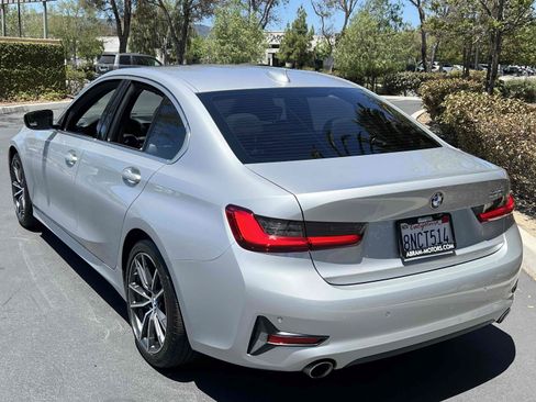Used 2020 BMW 330i Sedan w/ Convenience Package RWD image 2