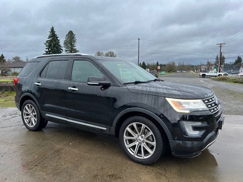 Used 2017 Ford Explorer Limited w/ Equipment Group 301A image 13