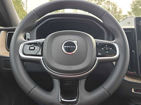 Used 2026 Volvo XC60 B5 Plus w/ Protection Package Premier AWD/4WD image 24