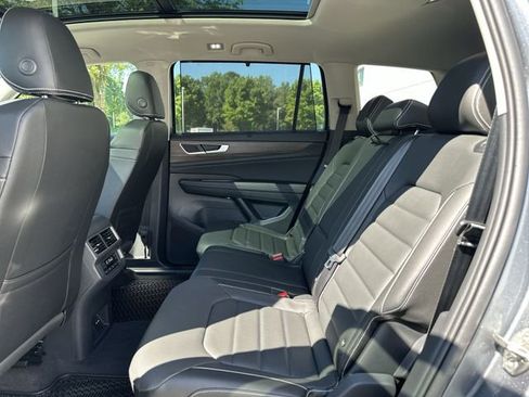 Certified 2024 Volkswagen Atlas SEL AWD/4WD image 28