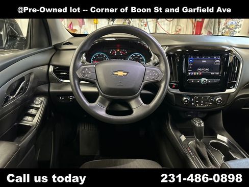 Used 2020 Chevrolet Traverse LS AWD/4WD image 17
