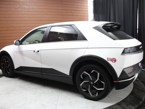 Used 2024 Hyundai Ioniq 5 SEL image 9