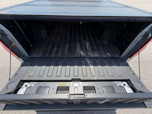 Used 2025 Chevrolet Silverado 1500 LT Trail Boss w/ Convenience Package II AWD/4WD image 14