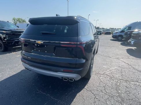 Used 2026 Chevrolet Traverse LT w/ Driver Confidence Package AWD/4WD image 9