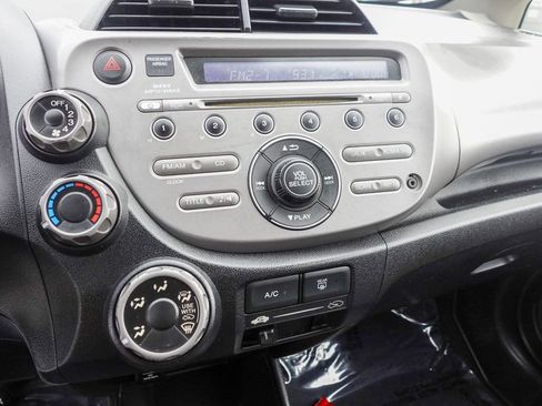 Used 2012 Honda Fit Base image 16