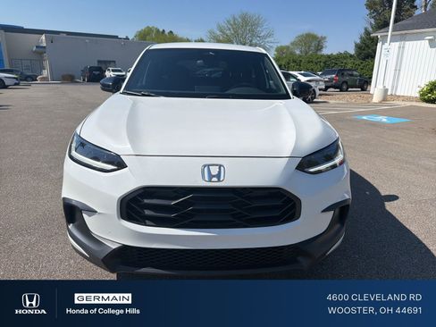 Used 2024 Honda HR-V Sport image 2