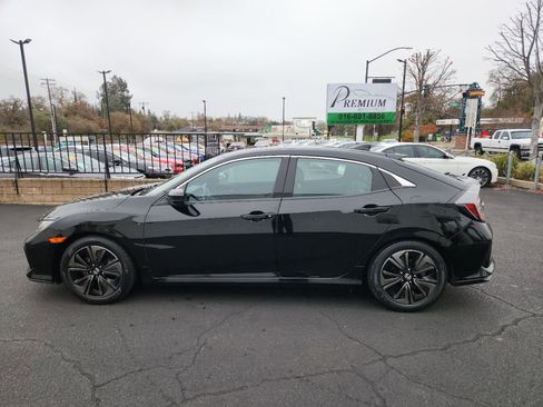 Used 2017 Honda Civic EX-L image 2